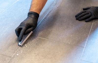 Signs Your Wall Tiles Need Deep Cleaning